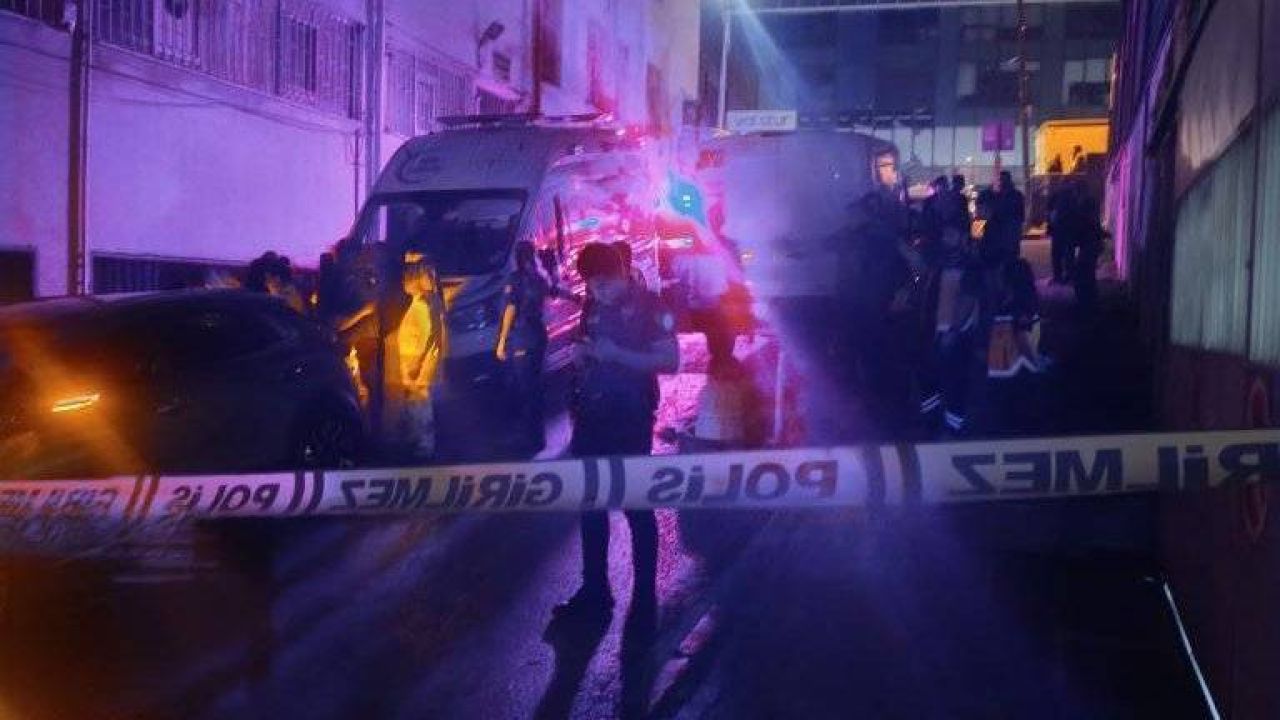 Kağıthane'de Düğün Çıkışı Cinayet: Yakınını Taşla Öldürdü
