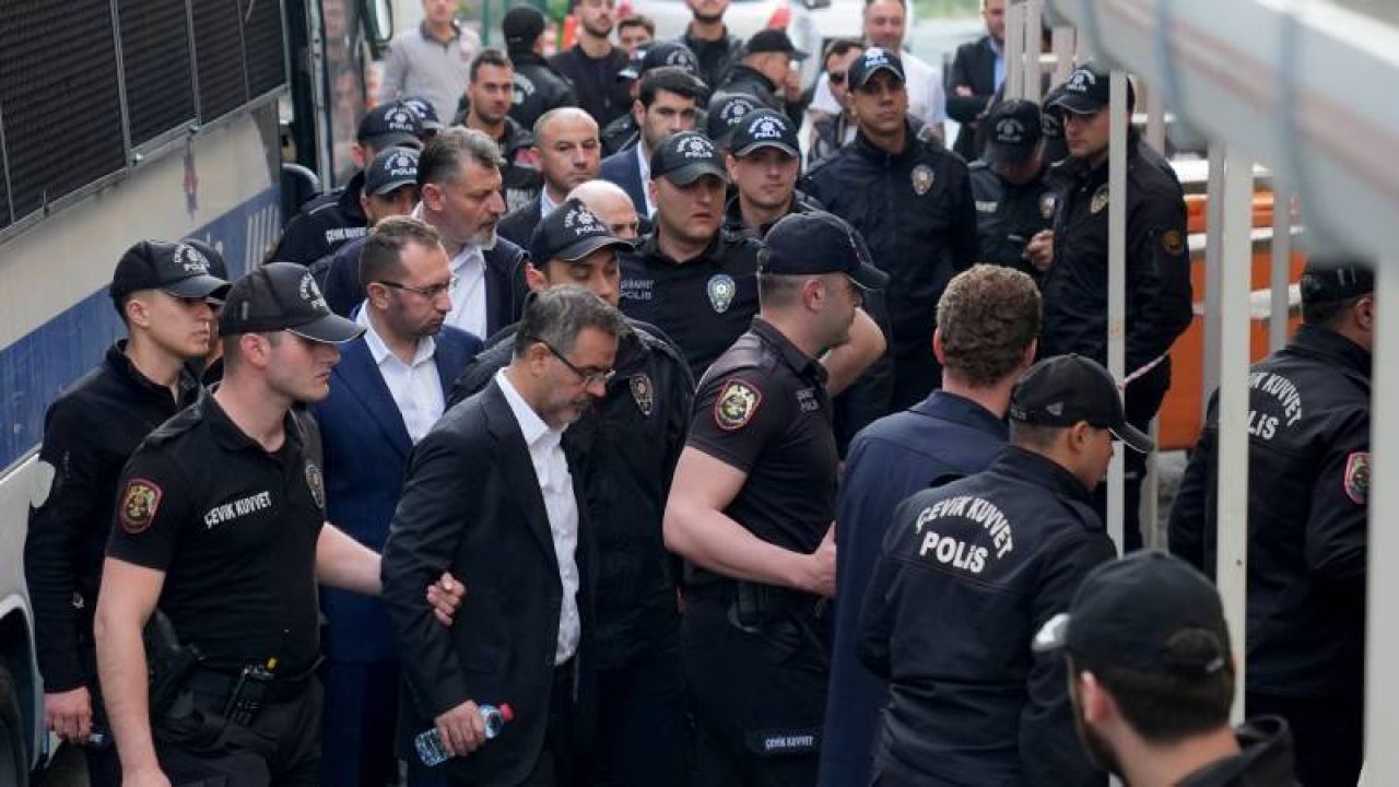 Avcılar Belediye Başkan Yardımcısı Daka Ve Eski CHP Vekili Erdoğdu'ya Ertan Yıldız Sorgusu
