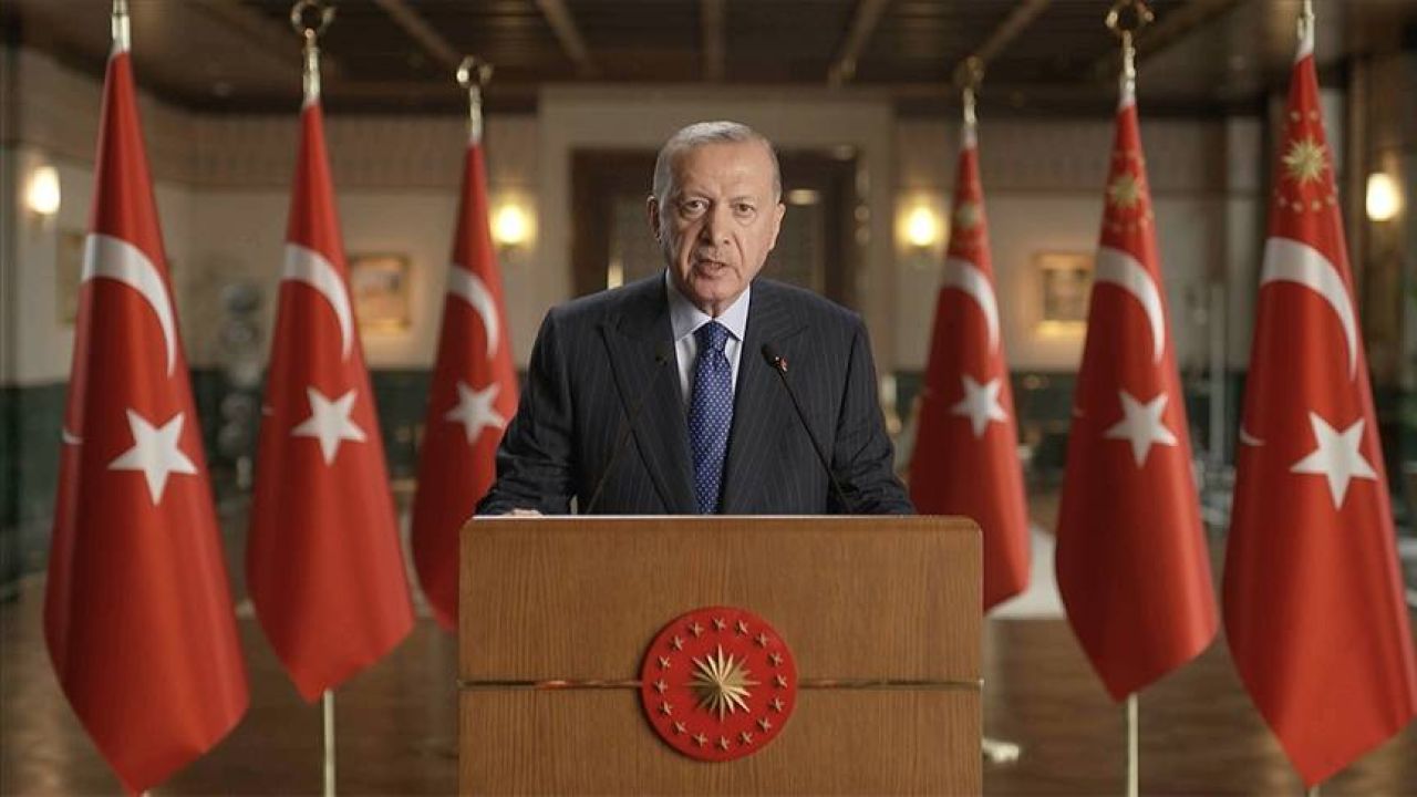 Özel'in Tutuklu Belediye Başkanları Çıkışı, Erdoğan'dan Yanıt Gecikmedi

