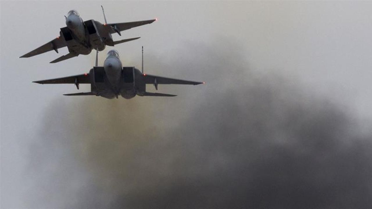 İsrail Beyrut'u Hava Saldırılarıyla Vurdu
