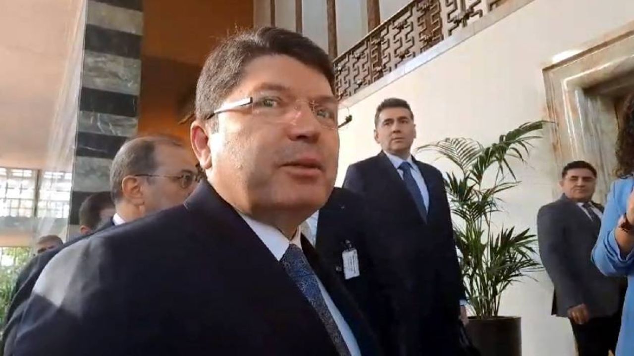 Diyarbakır'daki Yangınla İlgili Adalet Bakanı Tunç'tan Açıklama: Soruşturma Titizlikle Yürütülüyor
