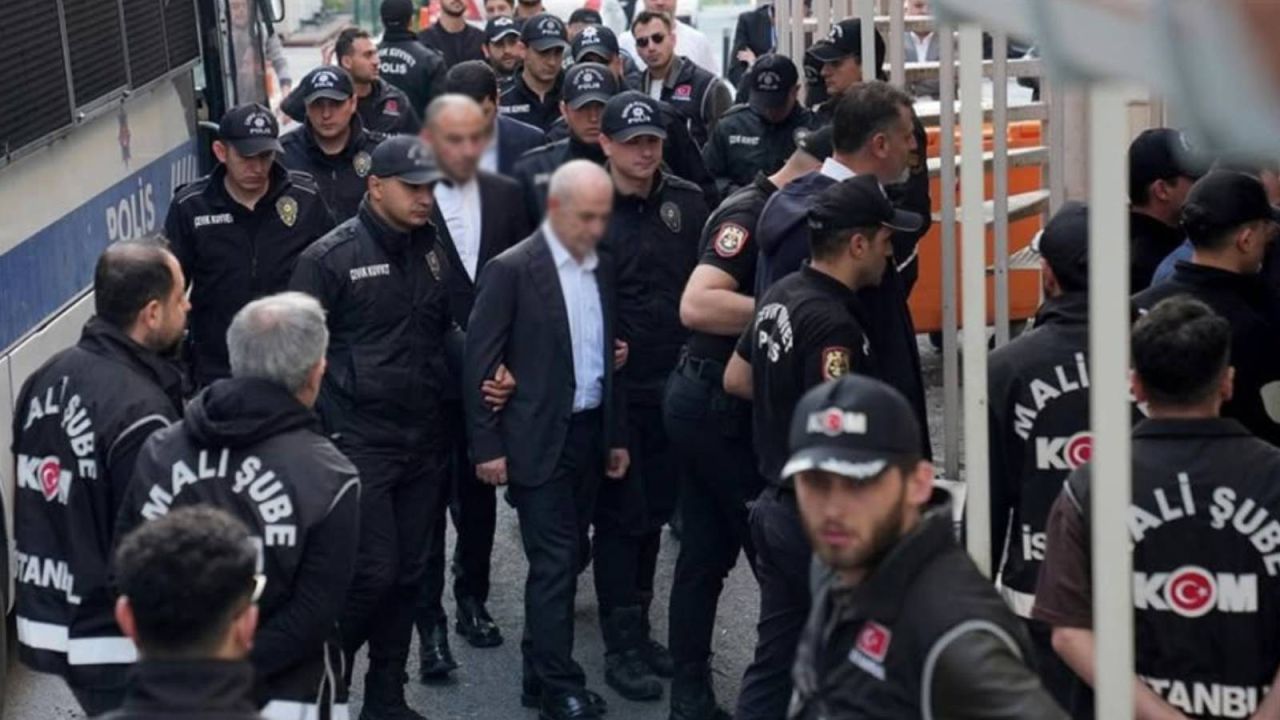 Yargıya Güven Diyanet'in Bile Altına Düştü
