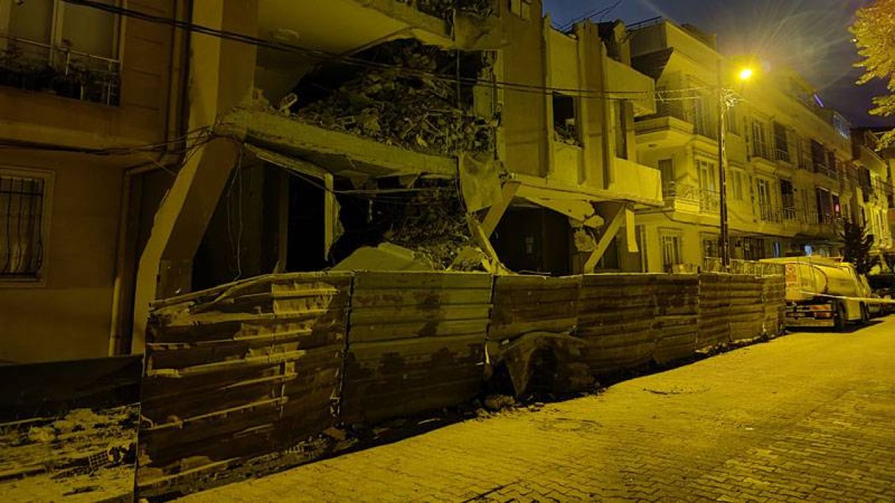 Avcılar'da Bina Kısmen Çöktü, Çevre Binalar Boşaltıldı

