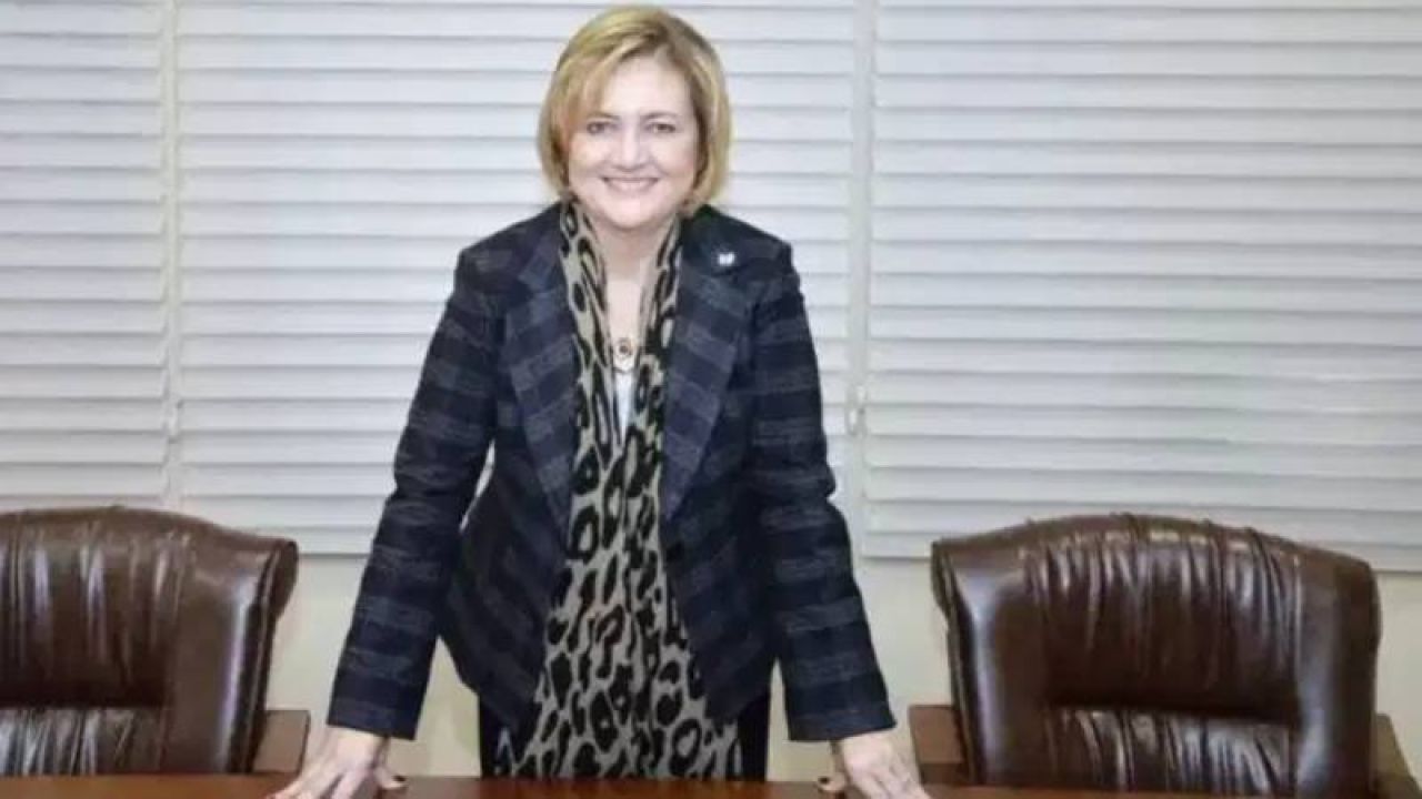 İbb Operasyonlarında Tutuklanan Atayman'ın Oğlu: Annem Afyon Cezaevinde Yerde Yatıyor
