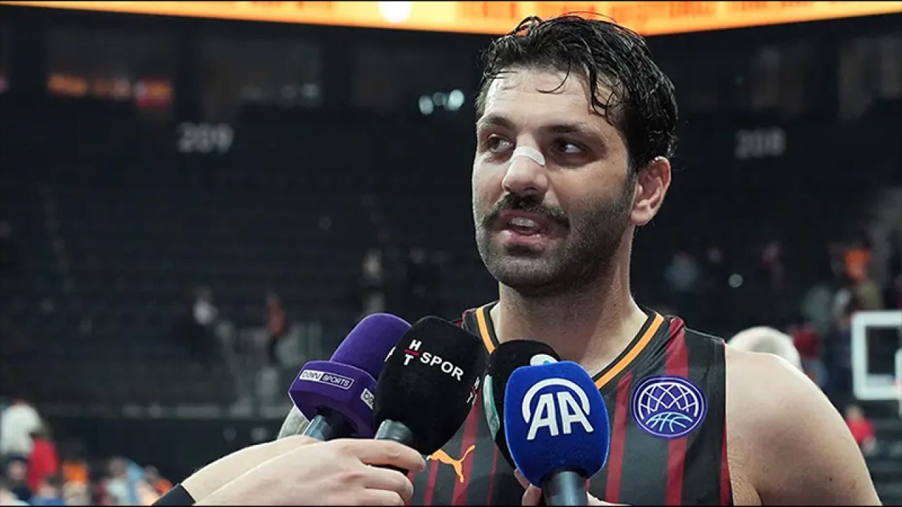 Galatasaray'da Göksenin Köksal İle Yollar Ayrıldı
