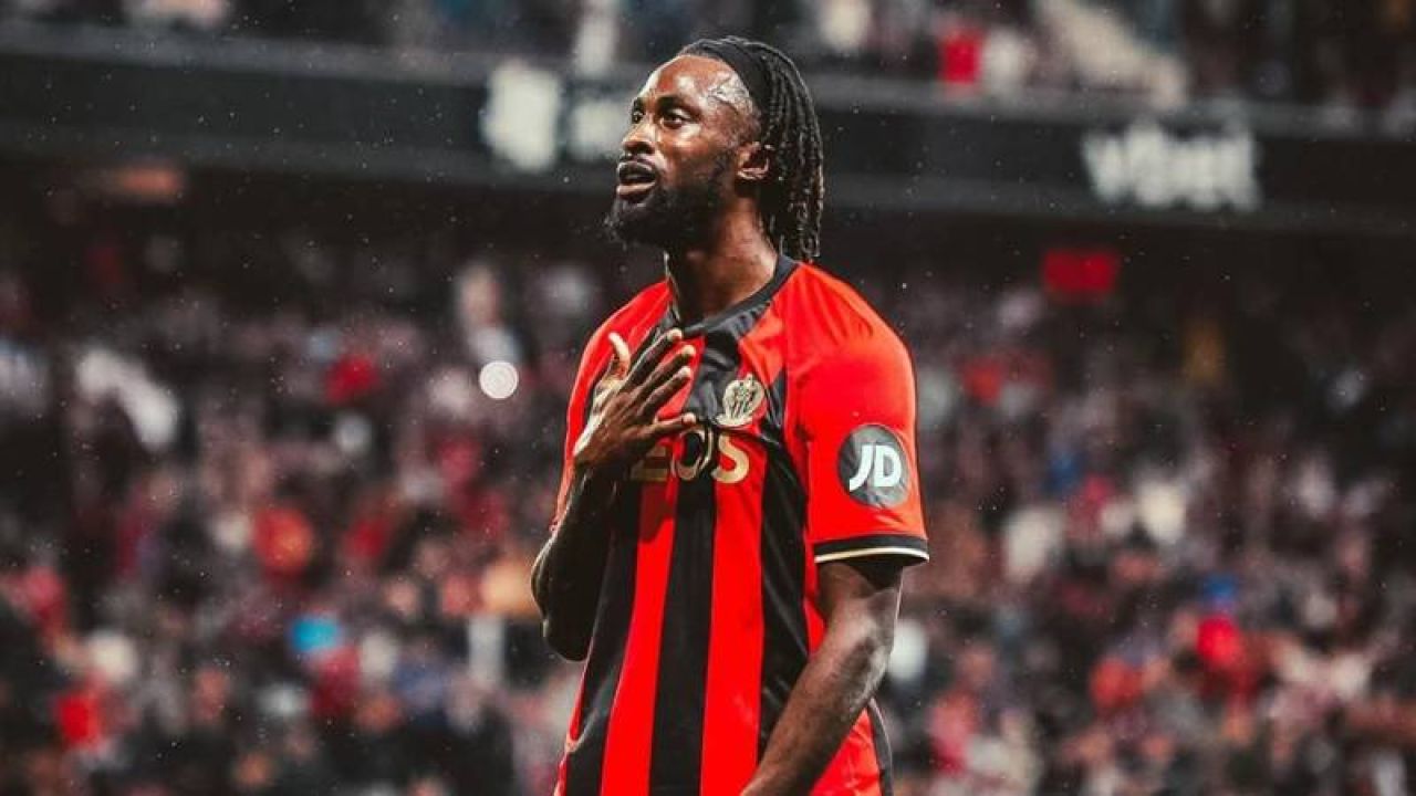 Jose Mourinho, Evann Guessand İçin Devrede
