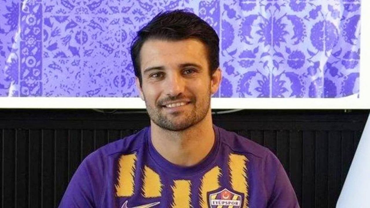 Eyüpspor, Leo Dubois'e Veda Etti
