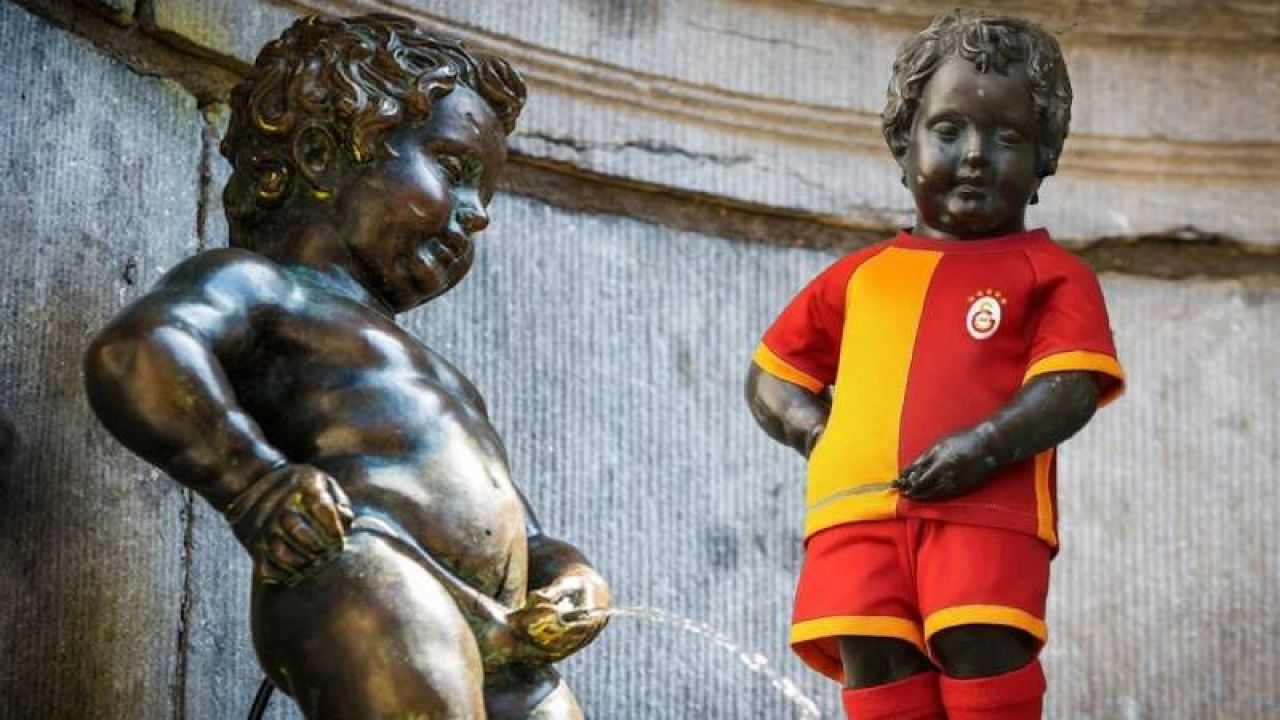 Brüksel'in İkonik Heykeli Mannaken Pis'e Galatasaray Forması
