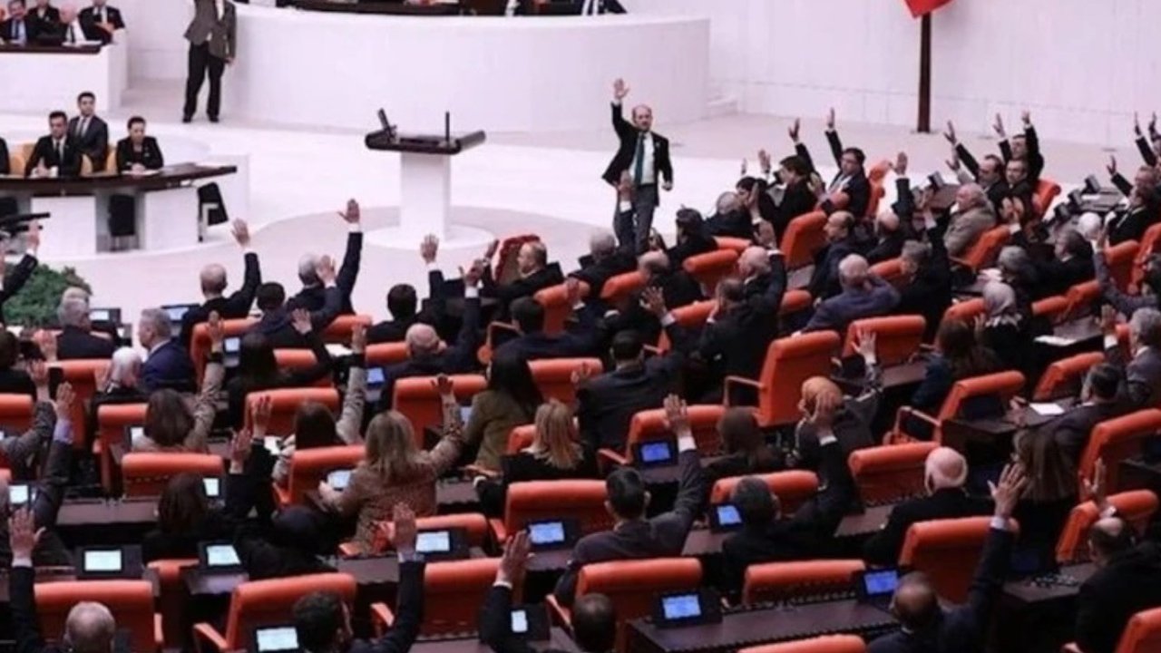 Emeklilikte Yeni Düzenleme: Staj ve Çıraklık Başlangıcına Emeklilik Yolu TBMM Gündemin geldi