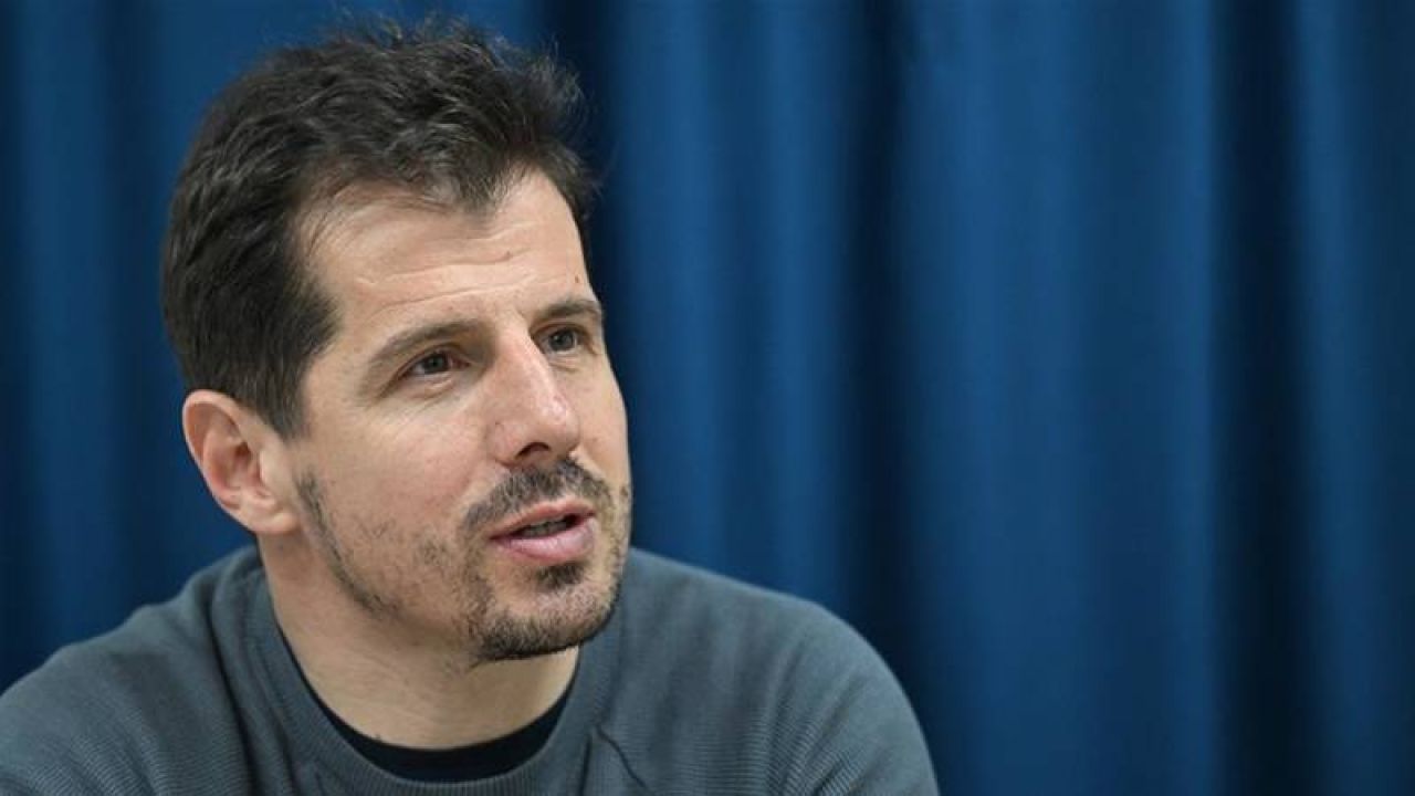 Antalyaspor'da Emre Belözoğlu Sürprizi: Yollar Ayrıldı
