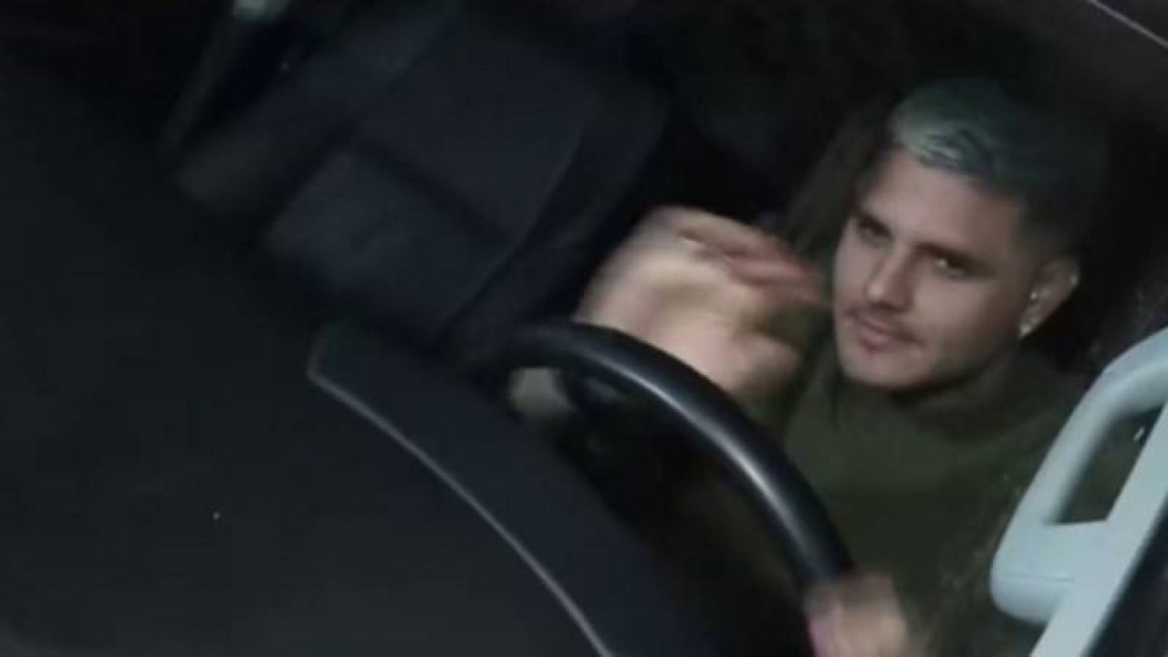 Icardi, Nara'nın Kapısında Nöbet Tuttu
