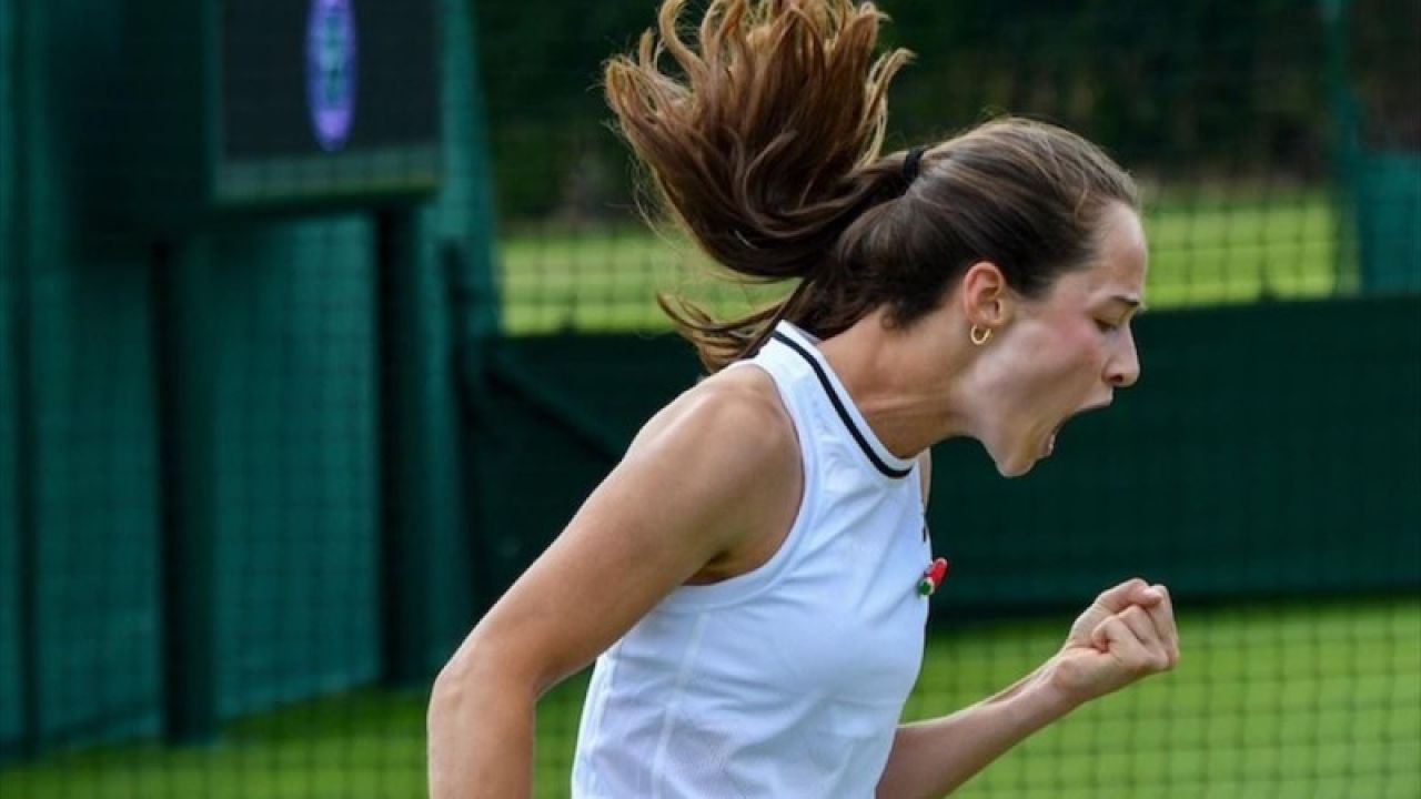 Zeynep Sönmez Wimbledon'da Tarihî Başarıya İmza Attı: Üçüncü Tura Yükseldi