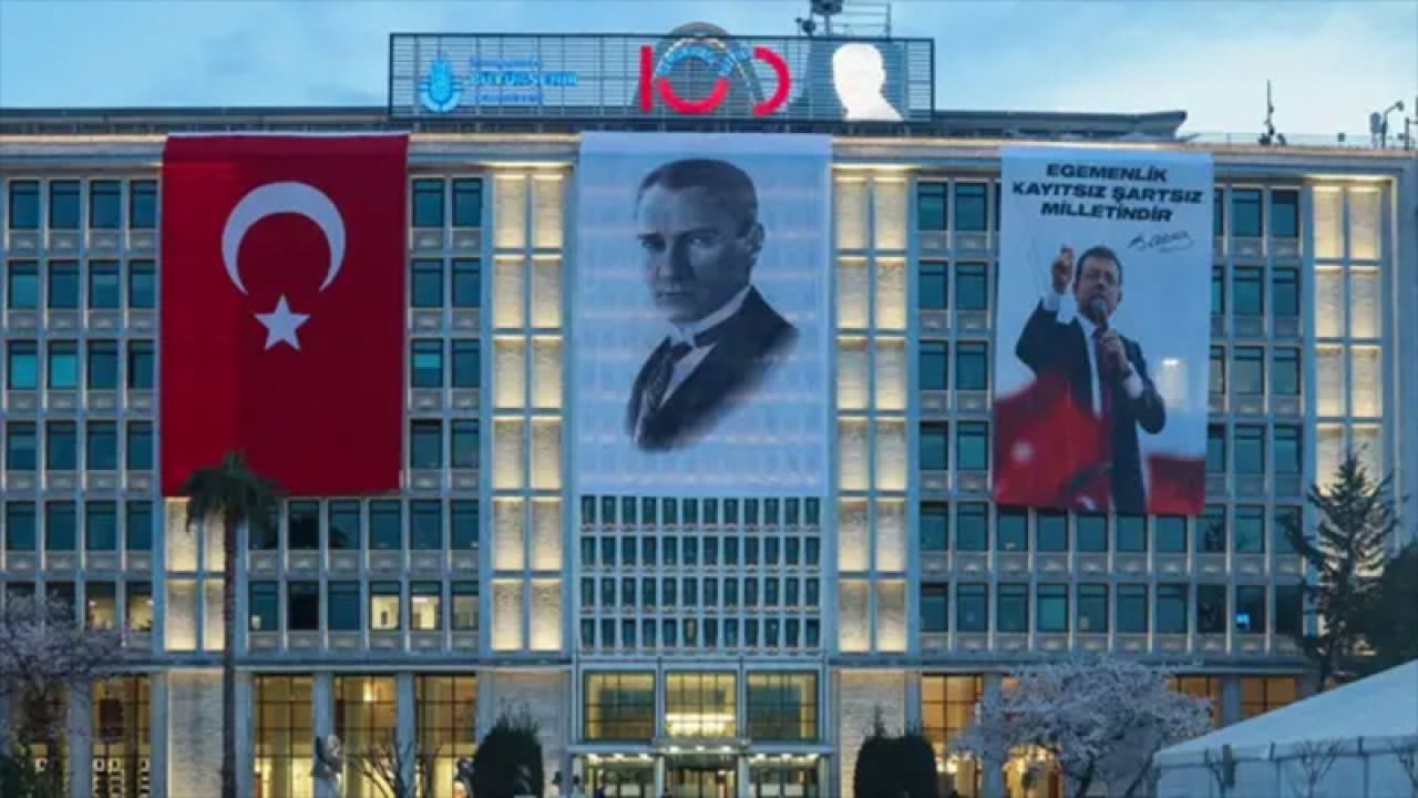 Bloomberg: Chp'li Belediyelere Operasyonlar Türkiye'nin Risk Algısını Artırdı