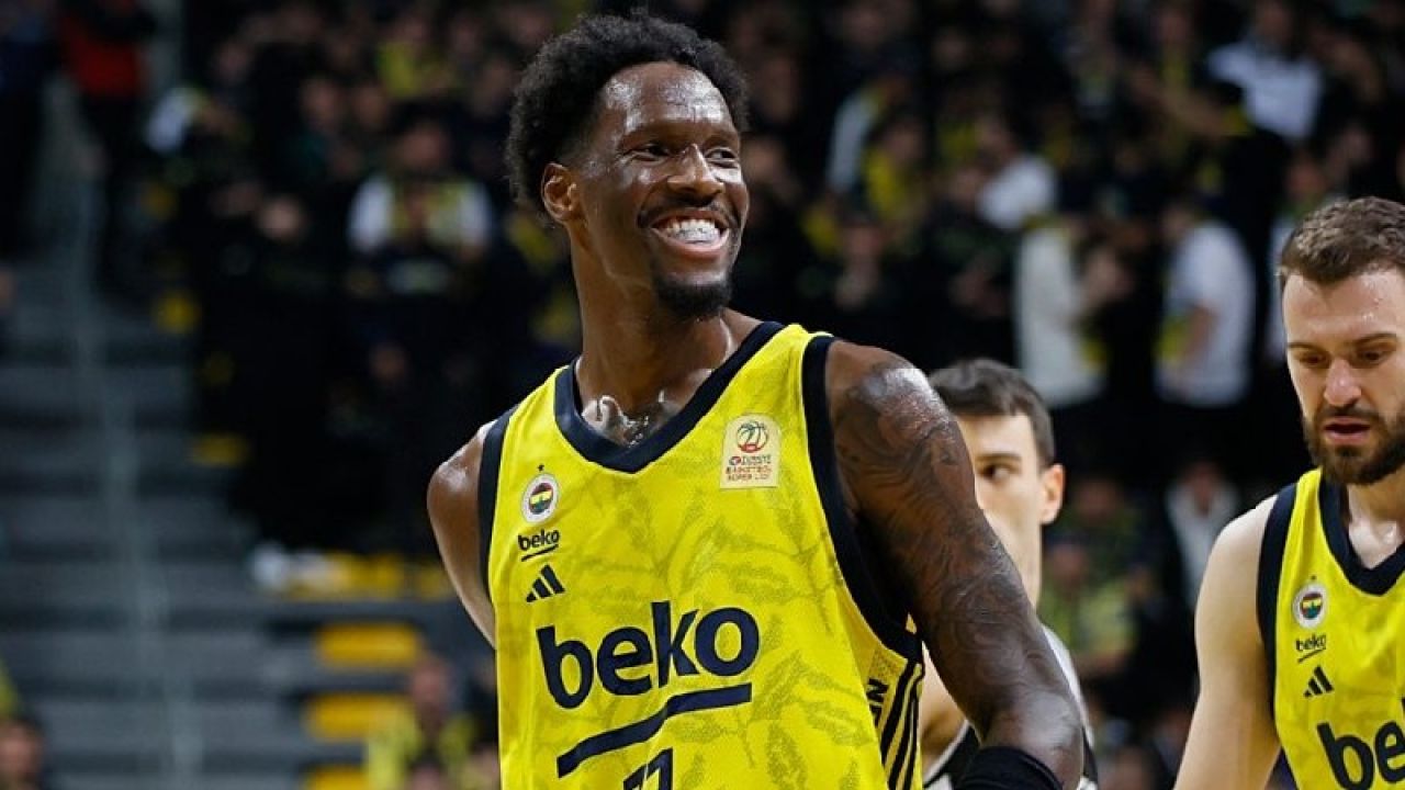 Fenerbahçe Yıldızına Resmen Veda Etti: NBA'e Gidiyor
