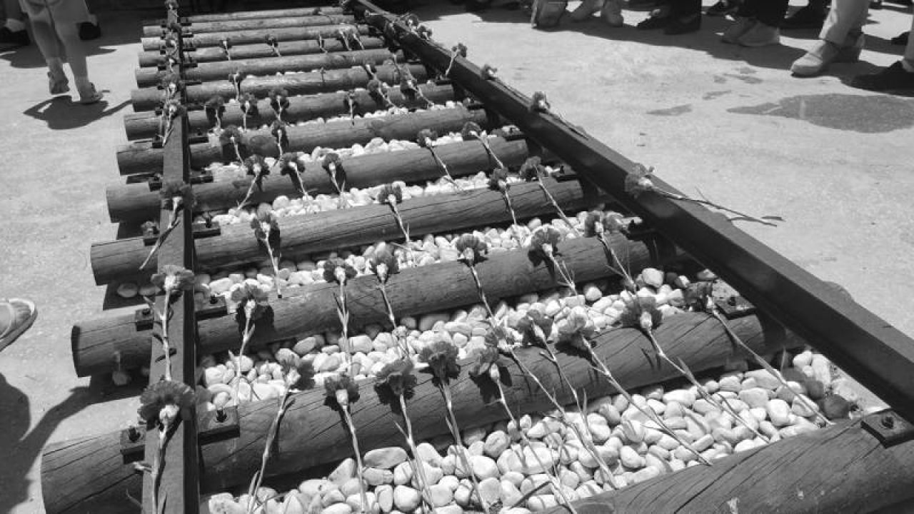 CHP'li Emir Ve Karabat'tan Çorlu Tren Kazası Açıklaması: "Hesap Sormayan İktidar Utancın Ortağıdır!"
