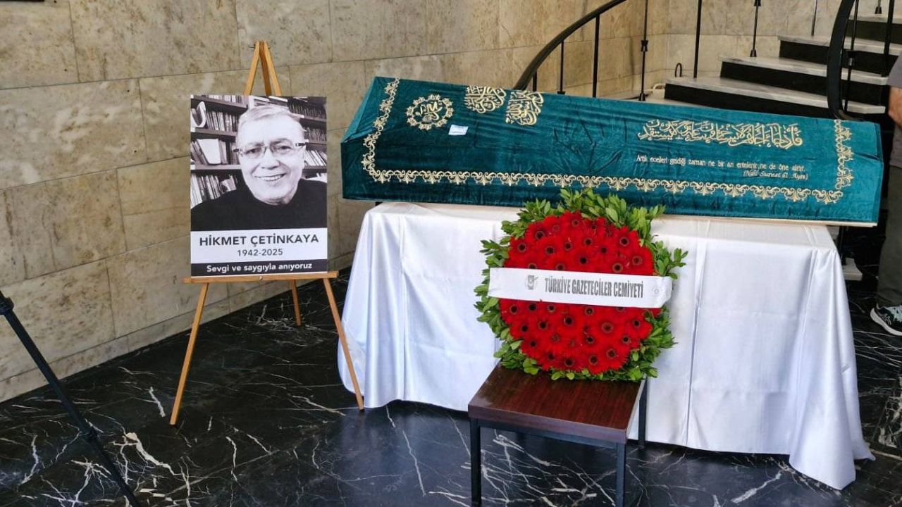 Kıdemli Gazeteci Hikmet Çetinkaya Son Yolculuğuna Uğurlandı