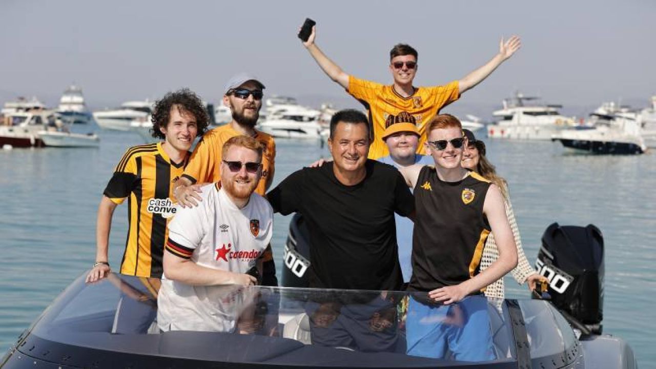 Acun Ilıcalı, Hull City Taraftarları İle Türkiye Turunda
