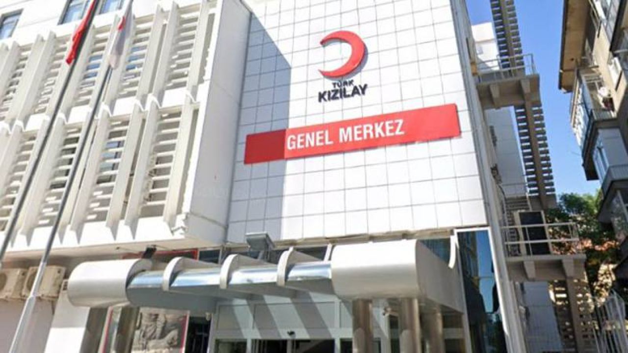 Kızılay'ın İl ve İlçe Yönetimlerinde Çok Sayıda Ak Partili
