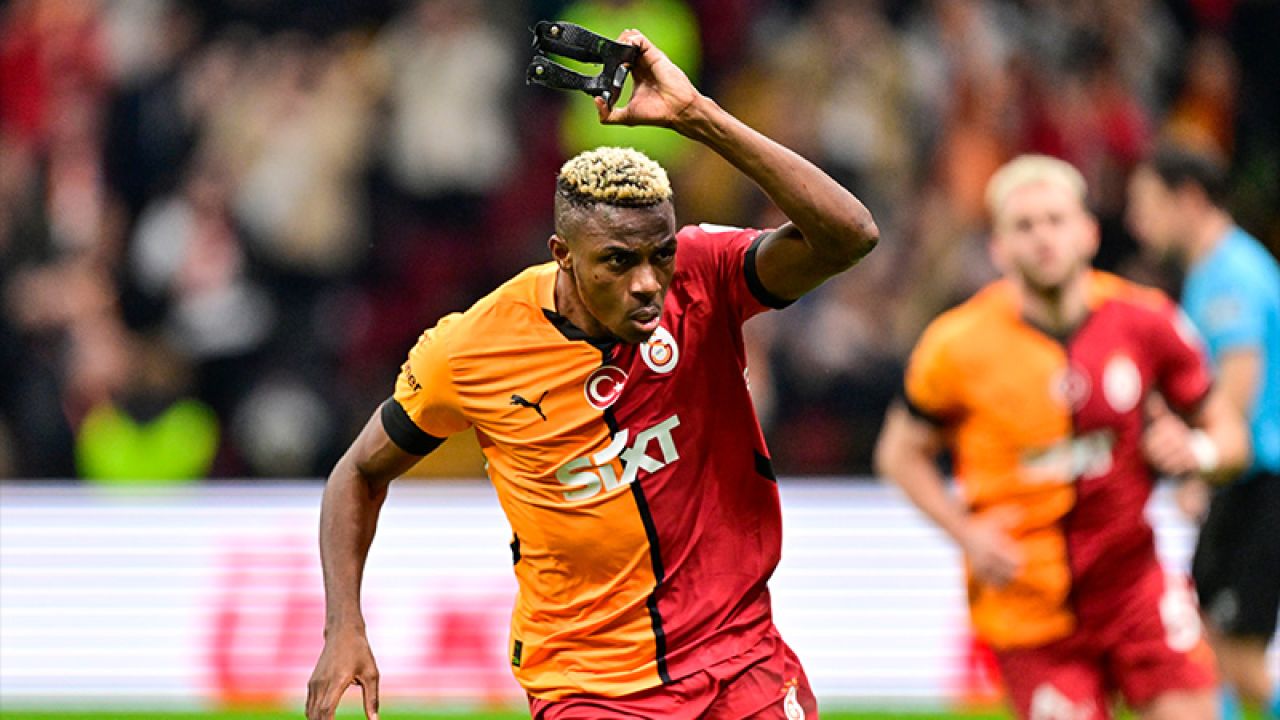 Okan Buruk'tan Osimhen İtirafı: Galatasaray Sevgisi Kararını Değiştirdi
