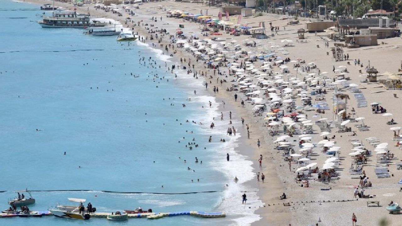 Muğla Kavruluyor: Halk Plajlara Akın Etti
