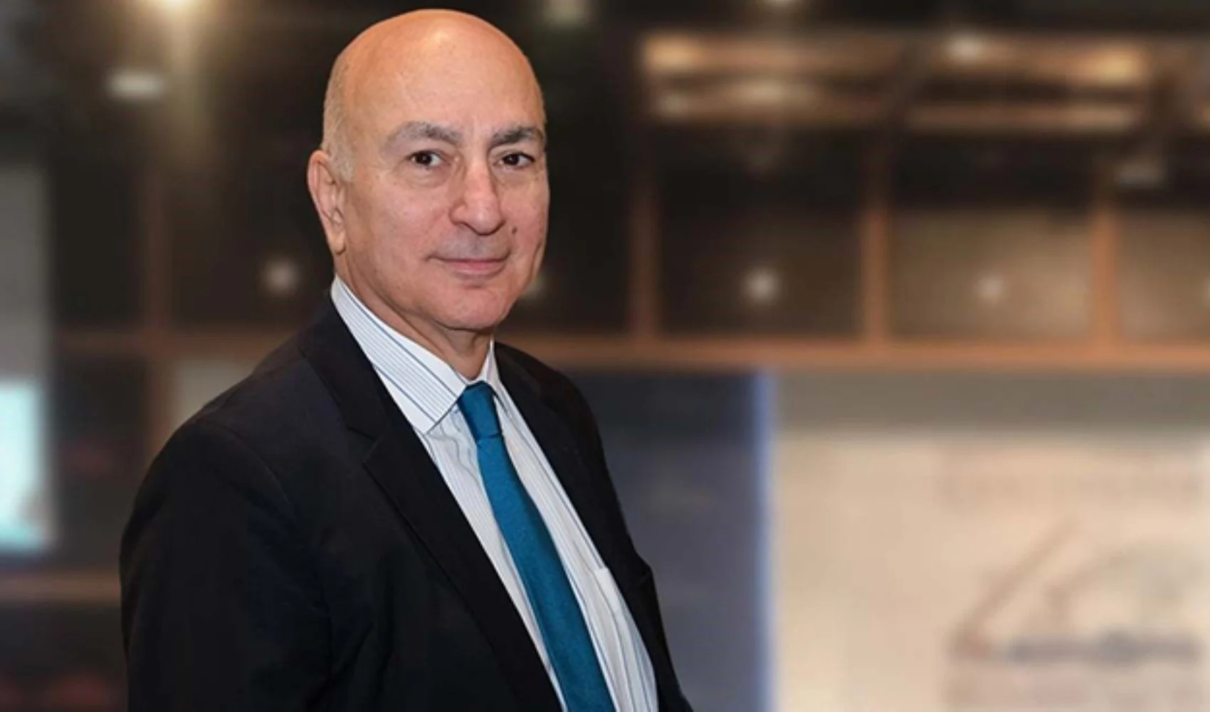 Mahfi Eğilmez'den Eski Türkiye'ye Dair Bir Hoşgörü Anısı