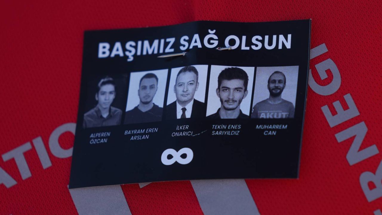 Orman Yangınında Hayatını Kaybeden Akut Gönüllüleri Son Yolculuğuna Uğurlandı
