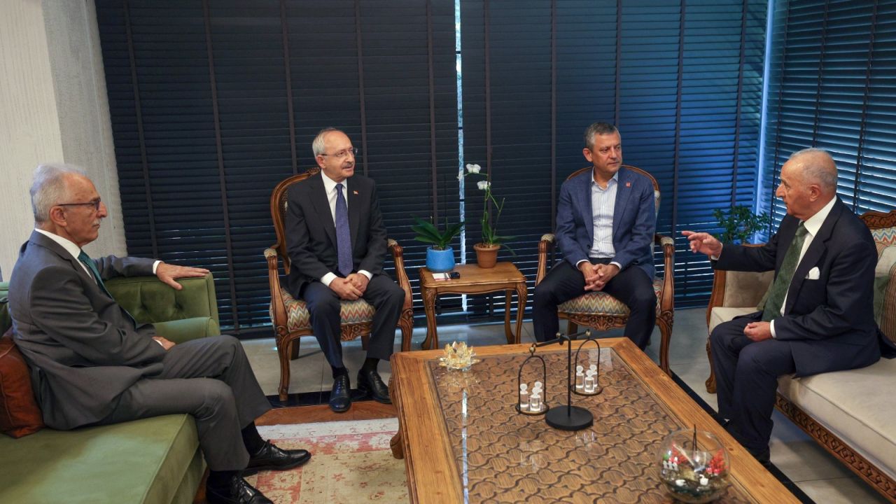 Özel'den Kılıçdaroğlu'na Taziye Ziyareti
