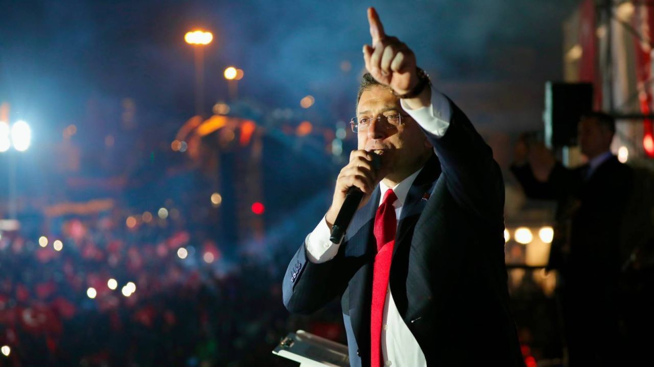 İmamoğlu'ndan Köprü ve Otoyol Eleştirisi: 'Ekonomistliğiniz Devletin Malını Haraç Mezat Satmak'
