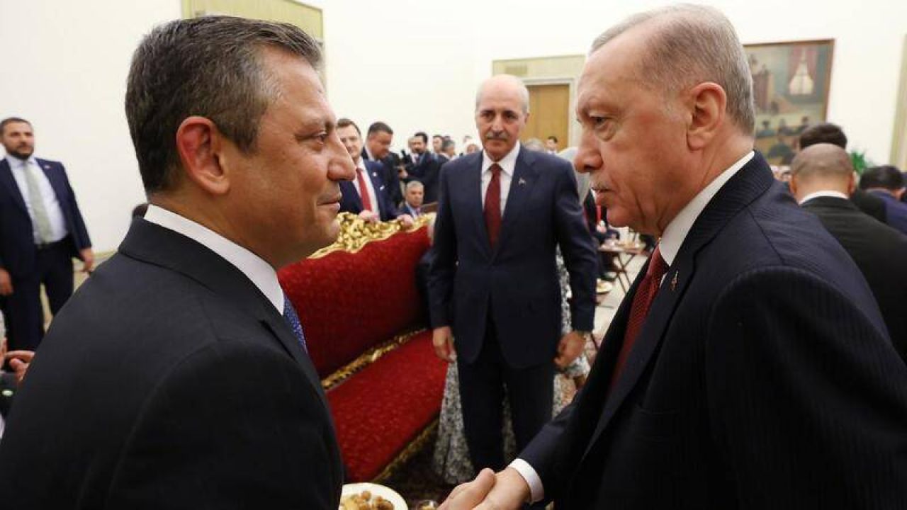 Murat Yetkin: Erdoğan, Chp'yi Dışlayarak Dikensiz Gül Bahçesi Kuramayacağını Kabul Etmeli
