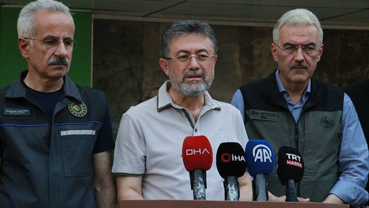 Bakan Yumaklı: 4 İldeki 5 Yangın Kontrol Altına Alındı, Bursa İçin Umut Var
