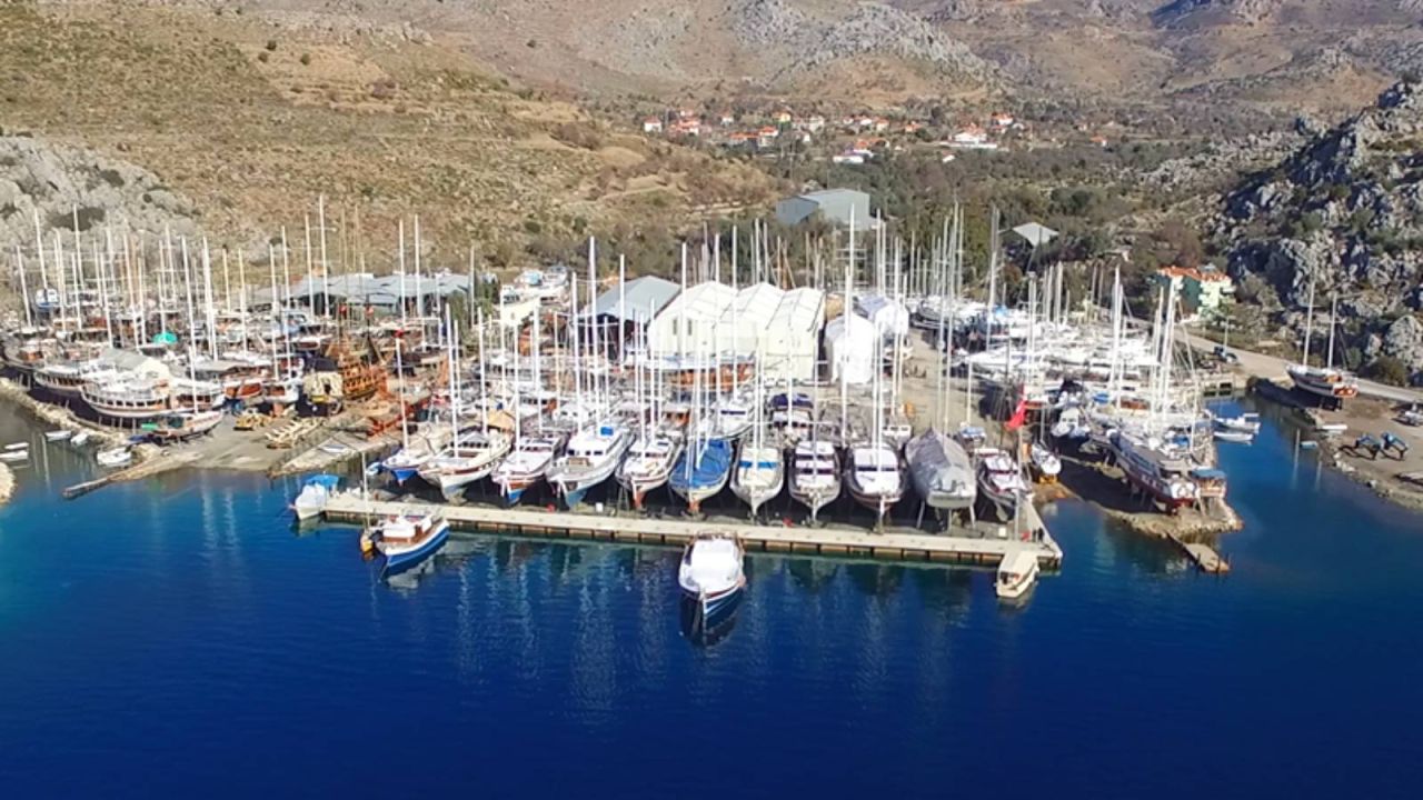 Koç Holding'den Göcek'e Marina Sözleşmesi
