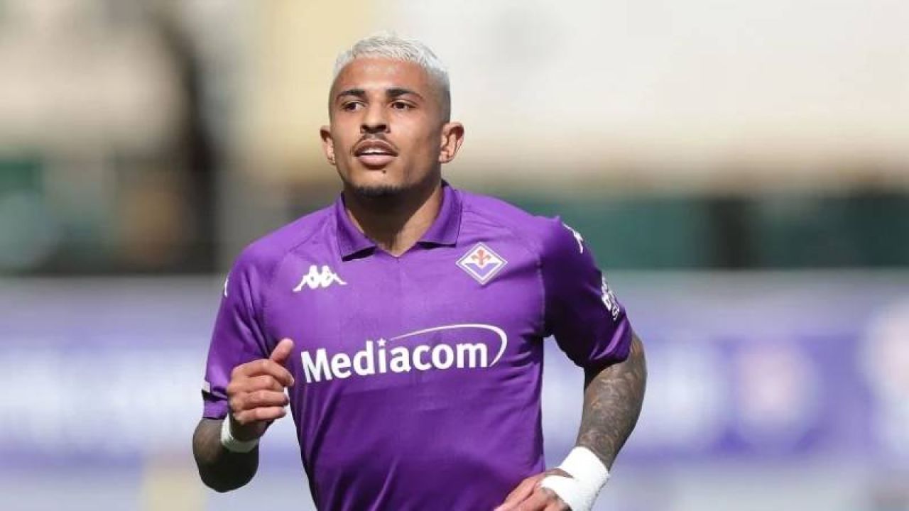 Galatasaray'da Sağ Bek Arayışı: Gözler Dodo'ya Çevrildi
