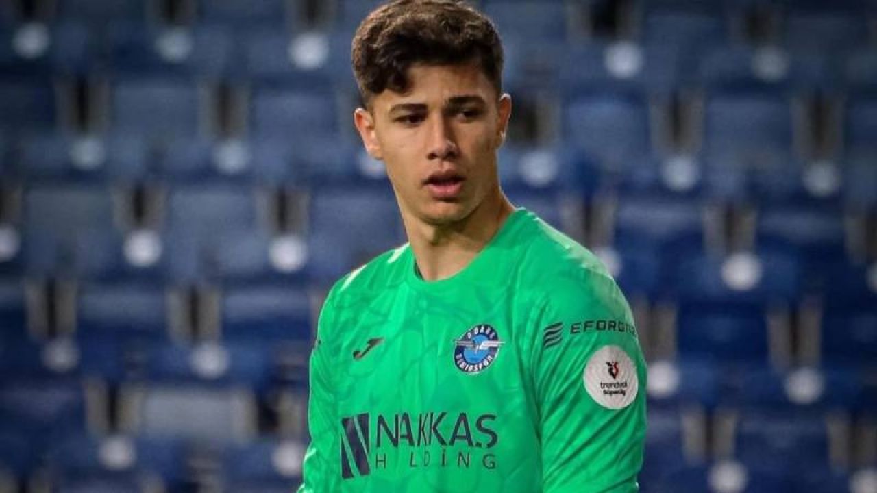 Genç Futbolcunun Babası Silahla Vurulmuş Halde Ölü Bulundu
