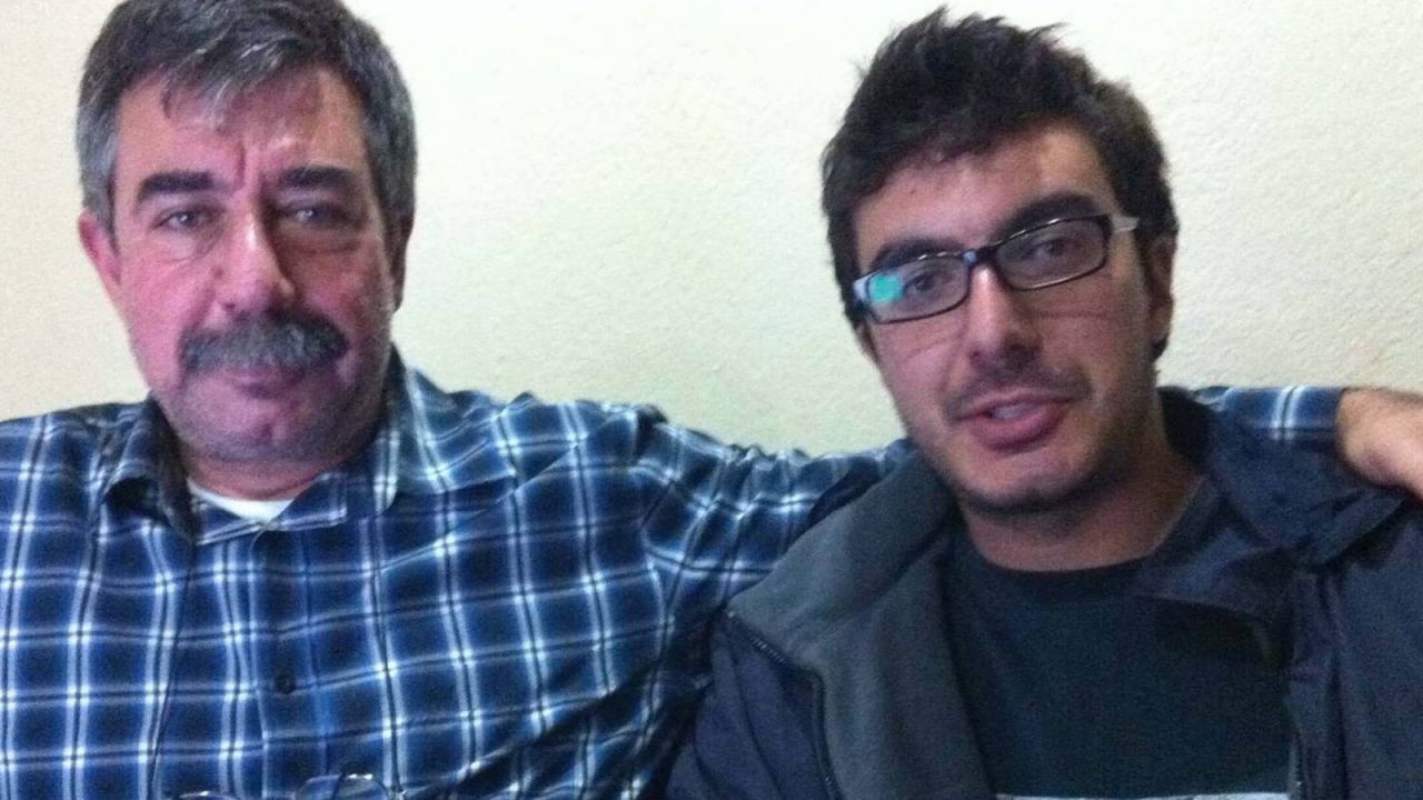 Eski Foça Belediye Başkanı'nın Oğlu Sazlıkta Ölü Bulundu
