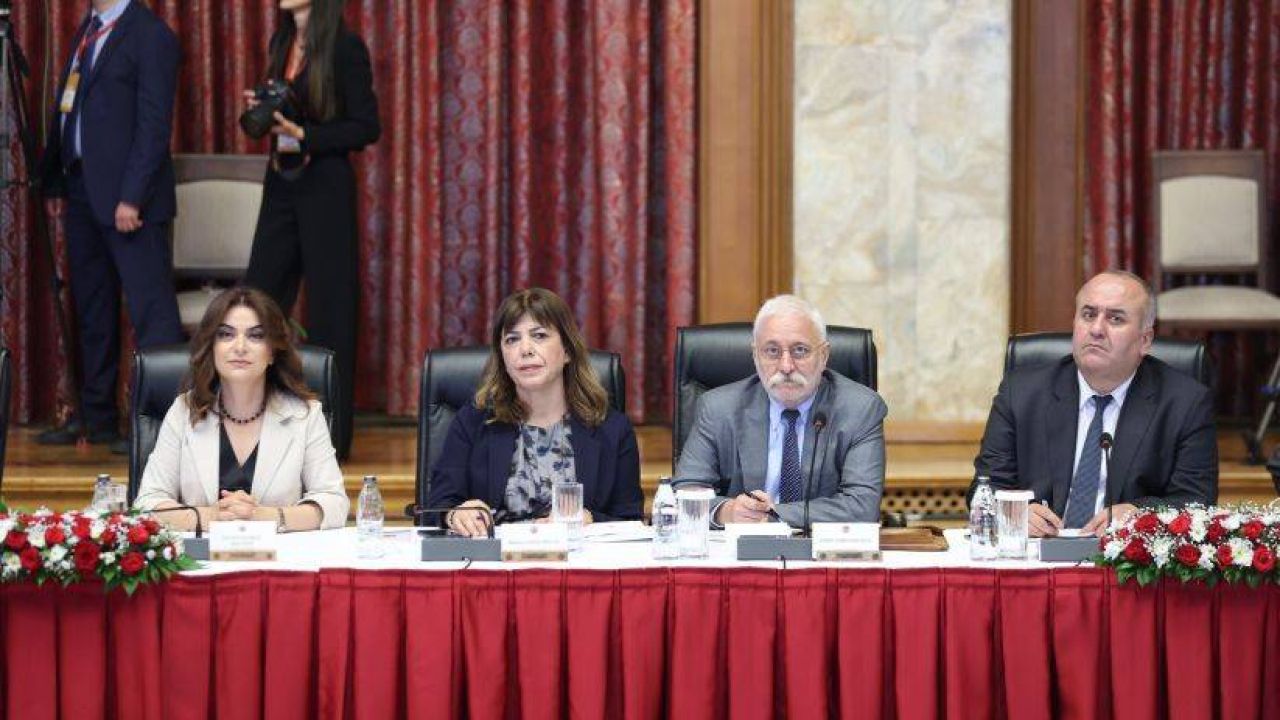 Öcalan İçin Umut Hakkı, Yüksekdağ, Atalay, Demirtaş ve Kavala'nın Özgürlüğü Gündemde; Dem Parti Meclis Komisyonunda Ne Dedi?
