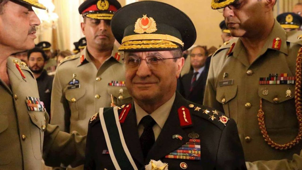 Teğmen İhraçları ve Özgür Özel Davasıyla Gündemde: Yeni Genelkurmay Başkanı Orgeneral Selçuk Bayraktaroğlu Kim?
