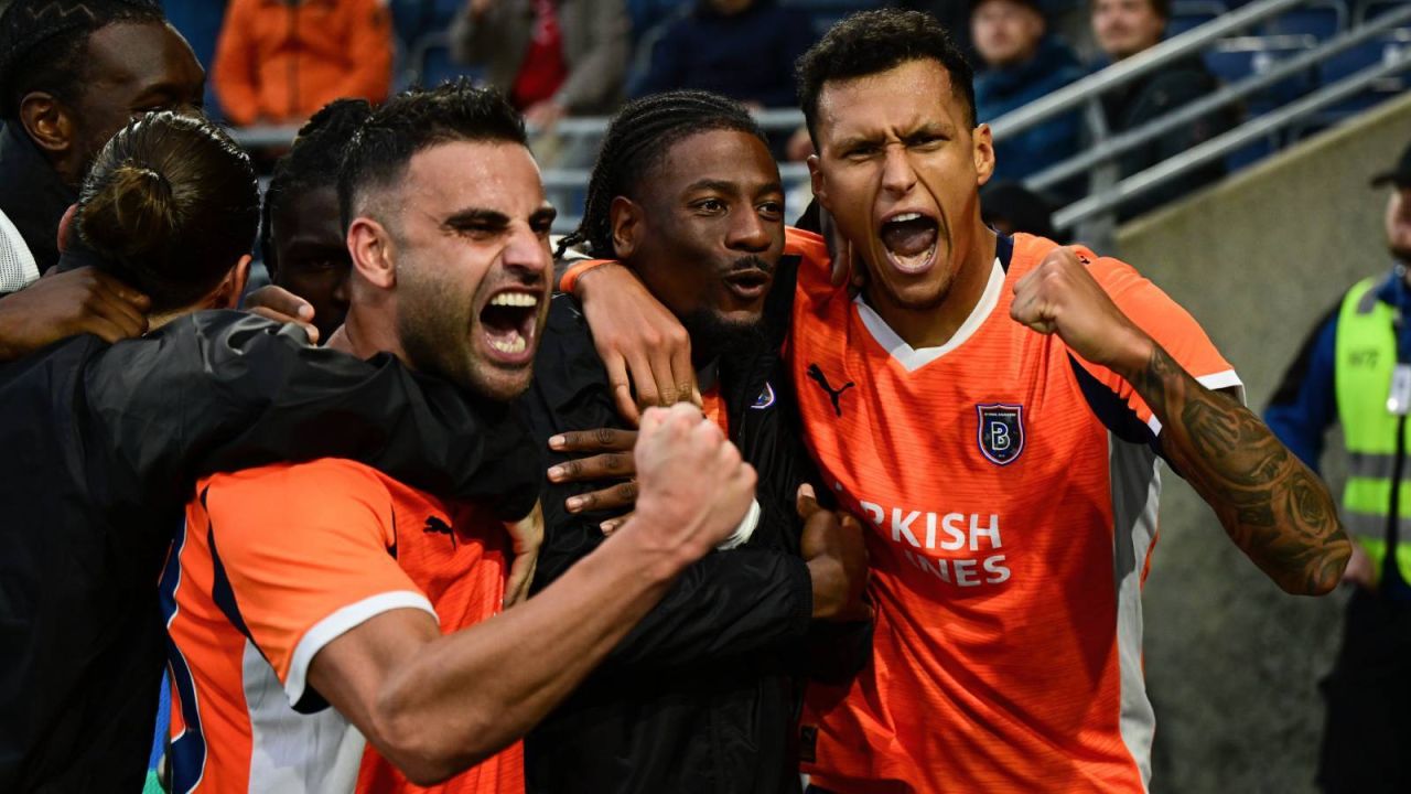 Başakşehir, Viking'i Deplasmanda İki Farkla Yendi
