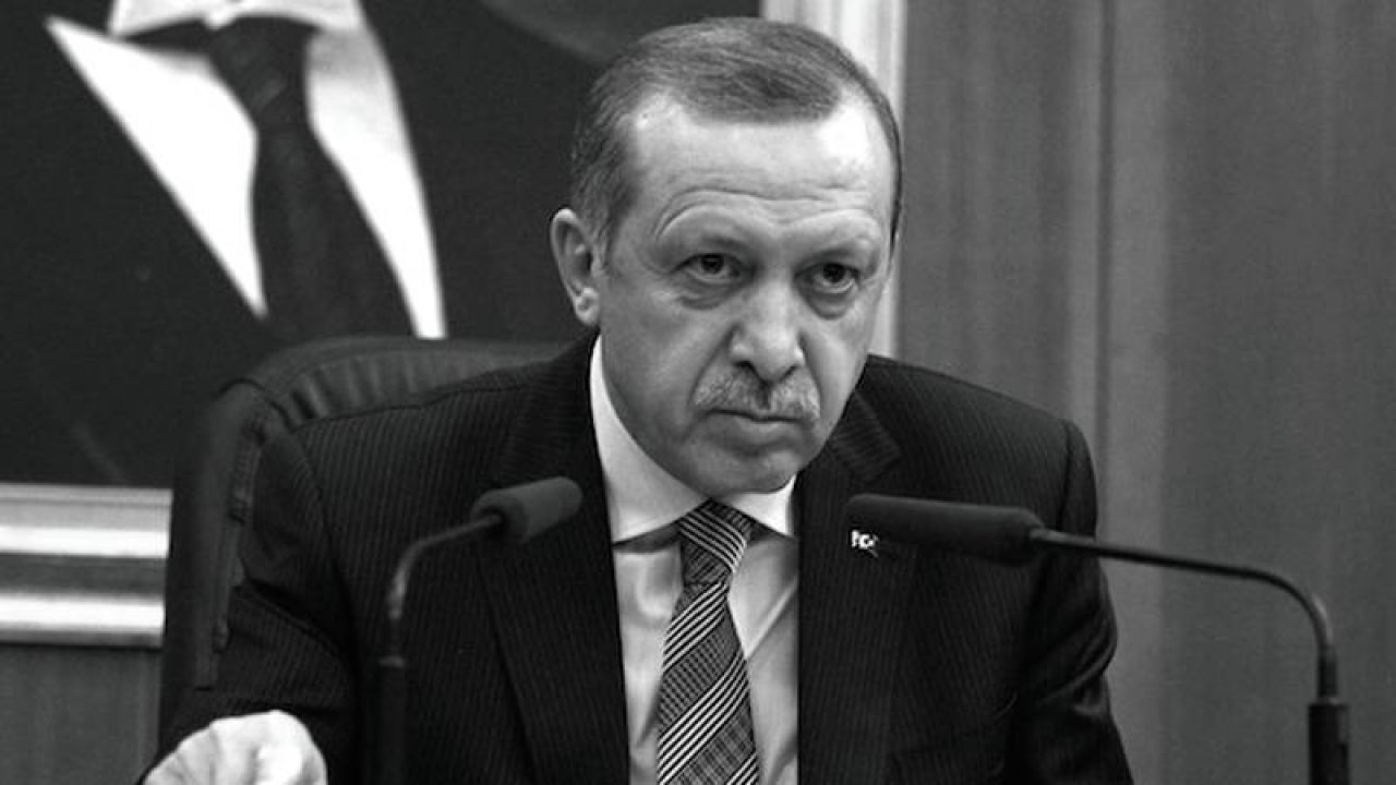 Kamuda Toplu Sözleşme Sürecinde Kriz İddiası: Erdoğan Öfkelendi, Eski Bakan Devrede
