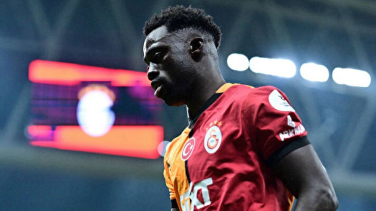 Galatasaray'da Sanchez Girişimi
