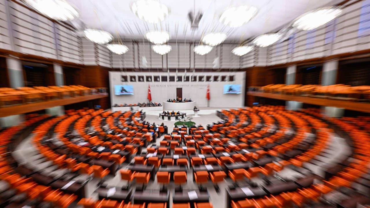 Mini EYT Meclis’te! Staj ve Çıraklık Sigortası Mağdurlarına Erken Emeklilik Kapısı Açılıyor