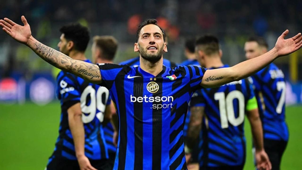 Hakan Çalhanoğlu: Nezaketen Ali Bey İle Görüştüm, Ben Galatasaraylıyım
