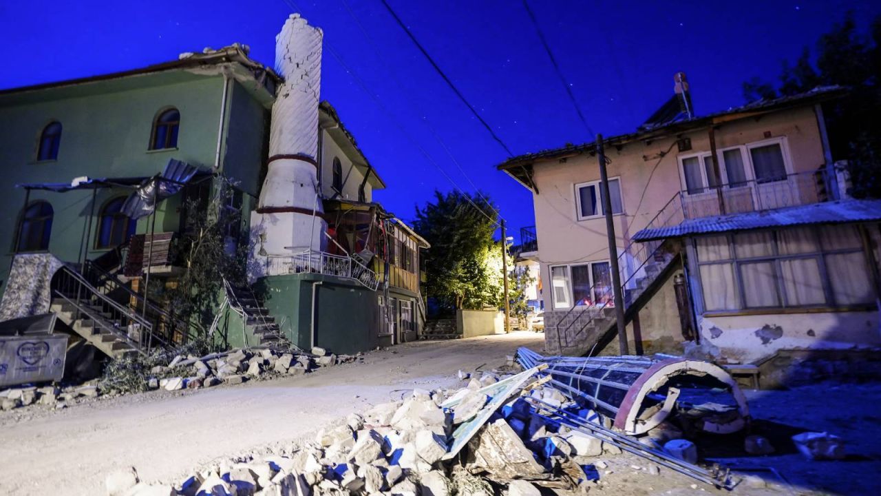 Jandarma'dan Balıkesir Depremi Hakkında Açıklama
