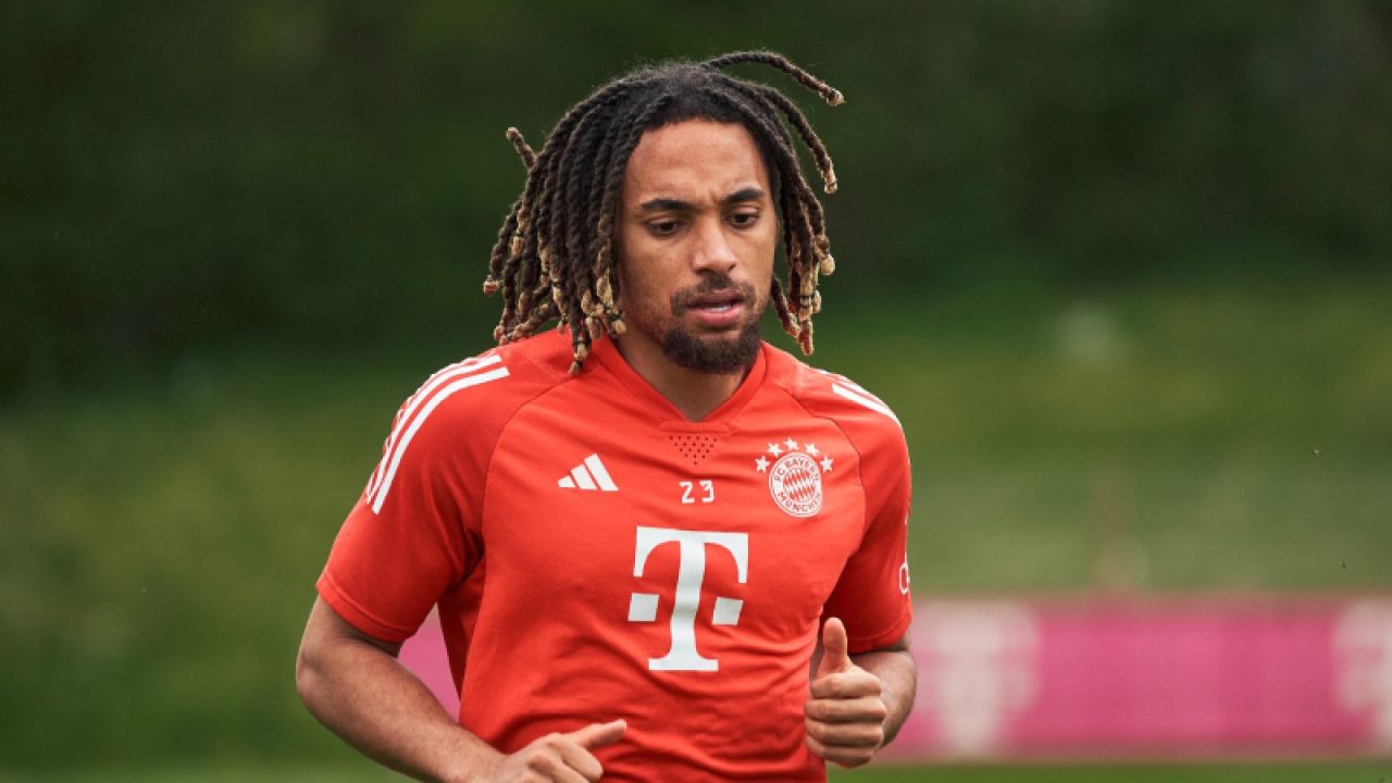 Galatasaray, Sacha Boey İçin Bayern Münih'le Pazarlıkta
