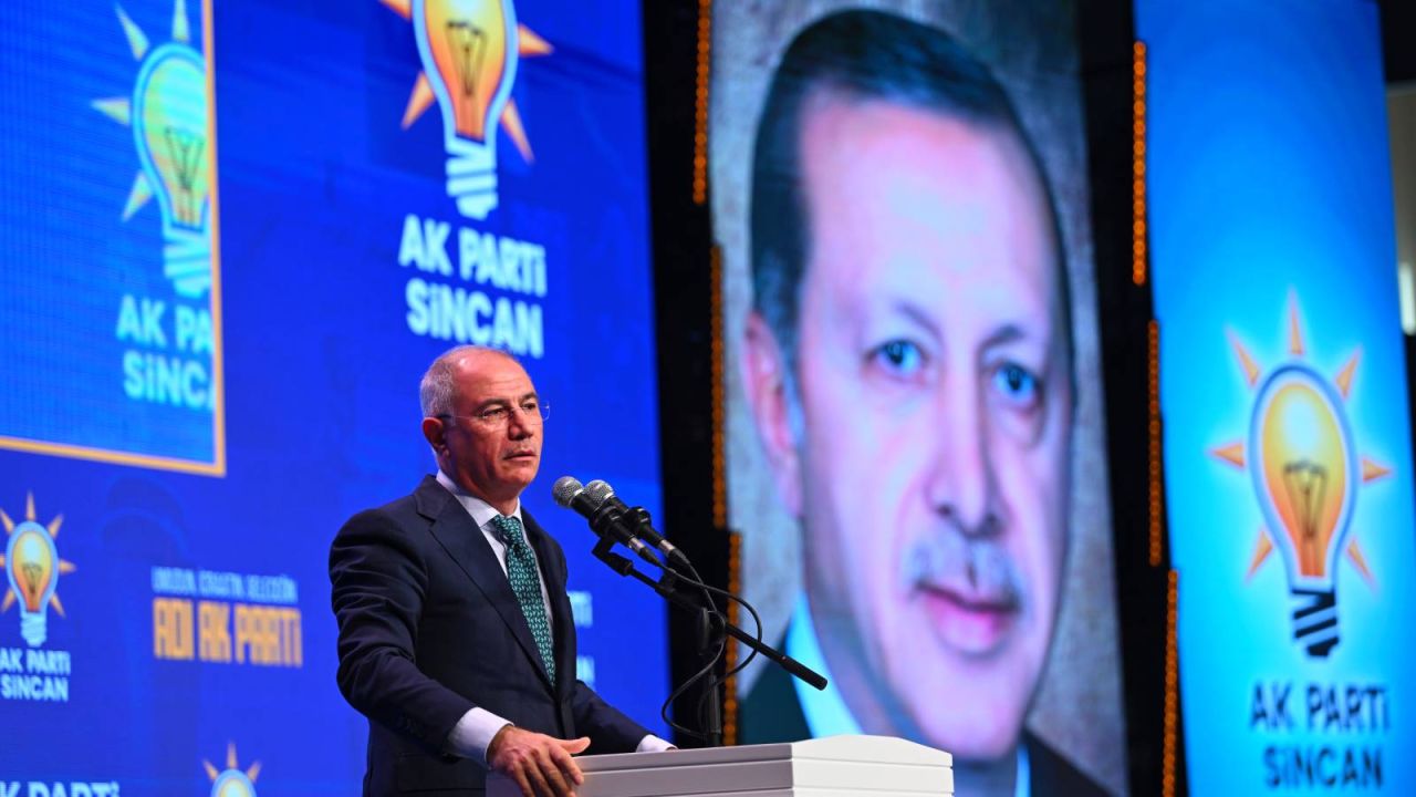 Ak Partili Ala: Türkiye Prangalarından Kurtuluyor, Yoluna Devam Ediyor!
