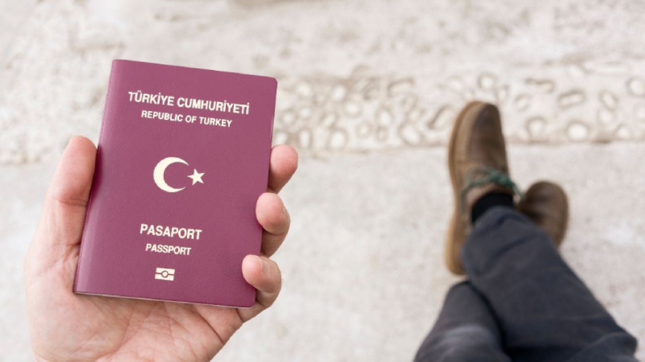 Vatandaş Bilgileriyle Sahte Kimlik Çetesi Çökertildi
