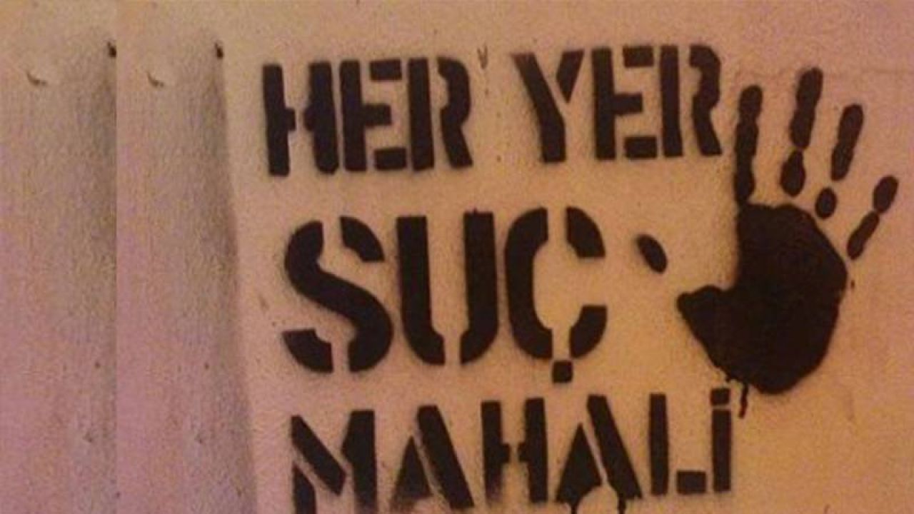 3 Yaşındaki Kızını Tekmeleyerek Merdivenden İten Baba, Tahliye Edildi
