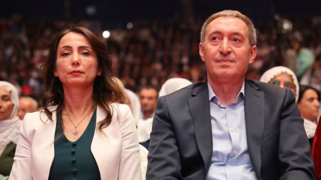 Dem Parti'den İbb Operasyonuna Tepki: Demokratikleşme Arayışına Zarar Veriyor

