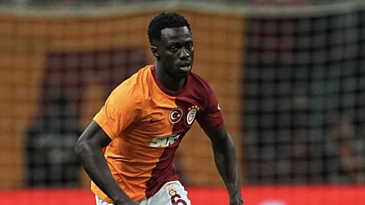 Galatasaray, Davinson Sanchez İle Sözleşme Uzattı
