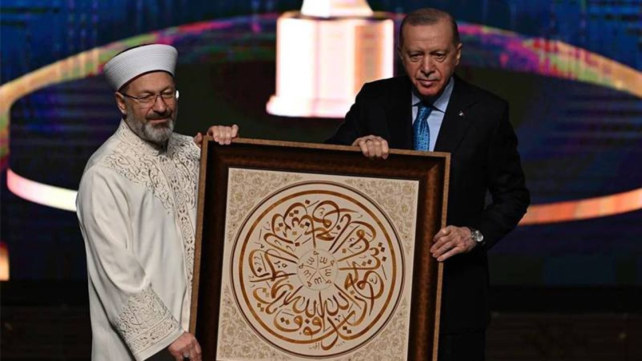Diyanet'in Tartışmalı Hutbeleri Erbaş'ın Üçüncü Kez Göreve Gelme İsteği Mi?
