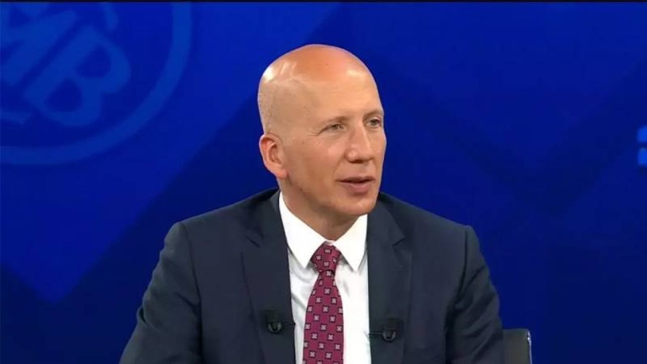 Ekonomist Hakan Kara: "Ara Hedef Uygulaması Doğru Bir Adım, Köşe Yazarları Daha Sorumlu Olmalı"
